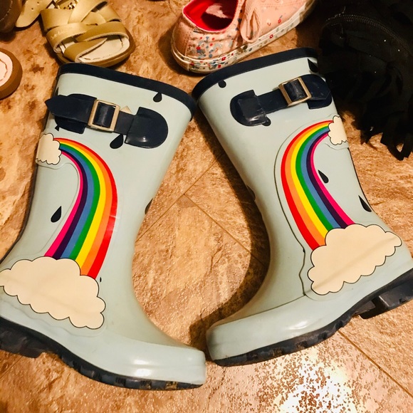 Size 7-8 Wonder Nation Rainboots - Picture 1 of 1